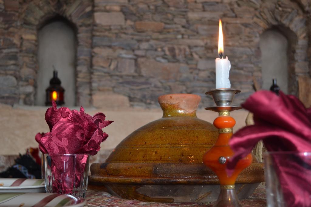 Tizourgane Kasbah Tiguissas Quarto foto