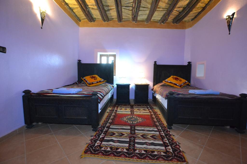 Tizourgane Kasbah Tiguissas Quarto foto