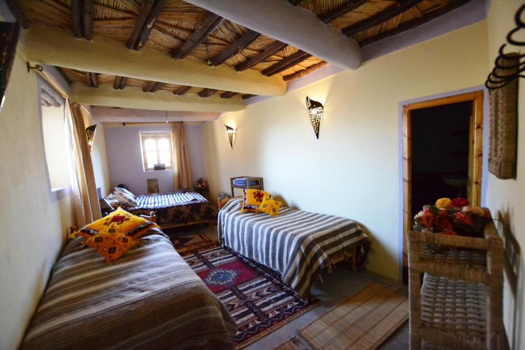 Tizourgane Kasbah Tiguissas Quarto foto